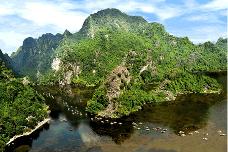 Boat Tour in Trang An
