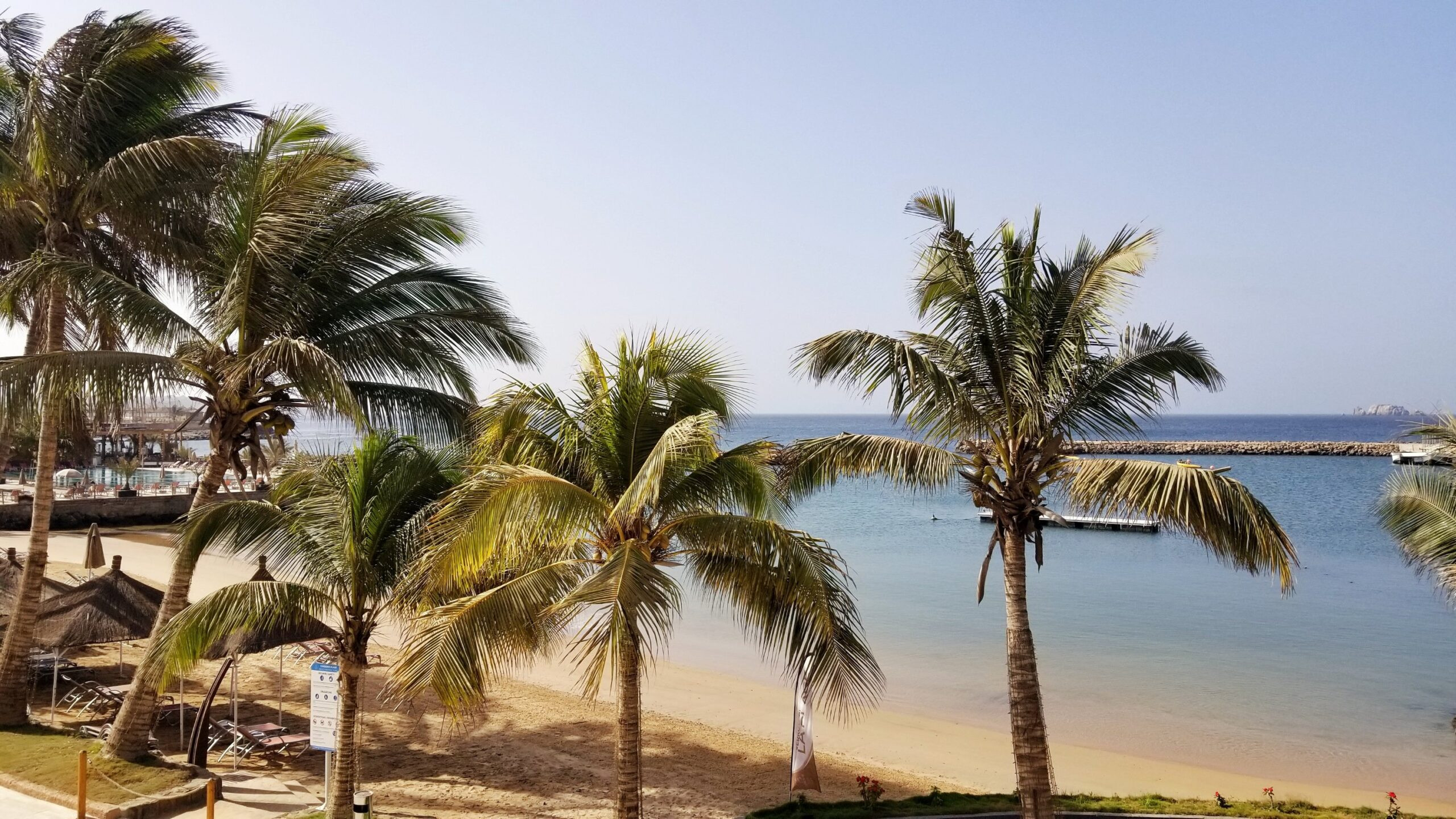 Arriving at Blaise Diagne International Airport (DSS), Dakar, Senegal offers a modern and efficient experience, rivaling some of the best international airports