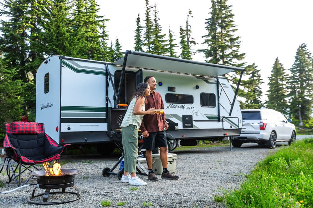 Dutchmen Eddie Bauer Signature 23RB Travel Trailer Interior