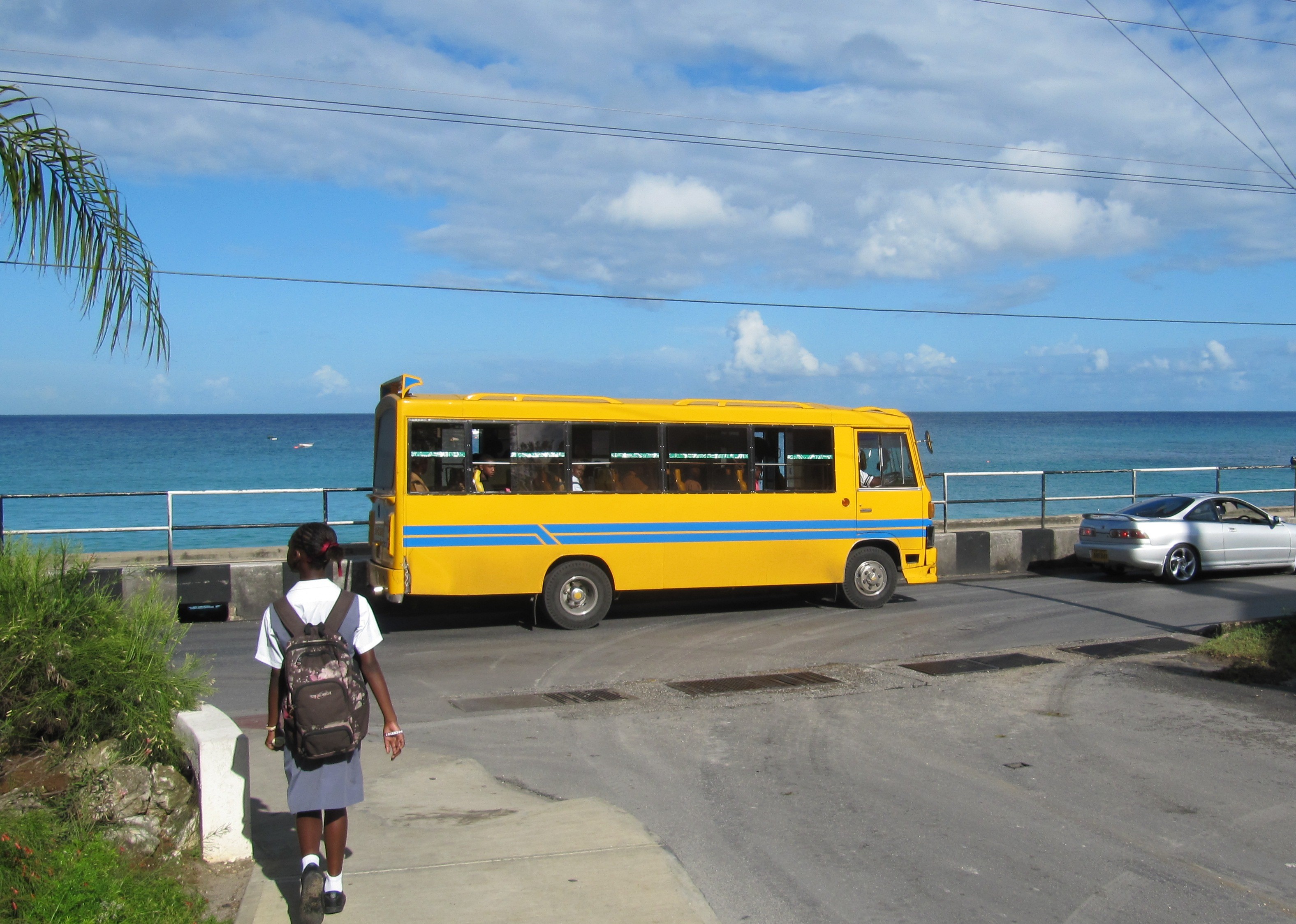 Reggae bus in Babados