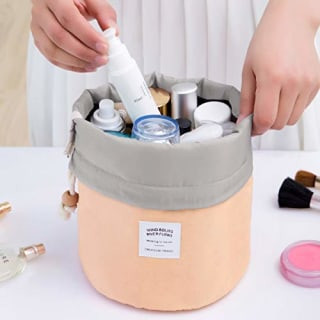 Euow Travel Cosmetic Bag, perfect for organizing and storing cosmetics