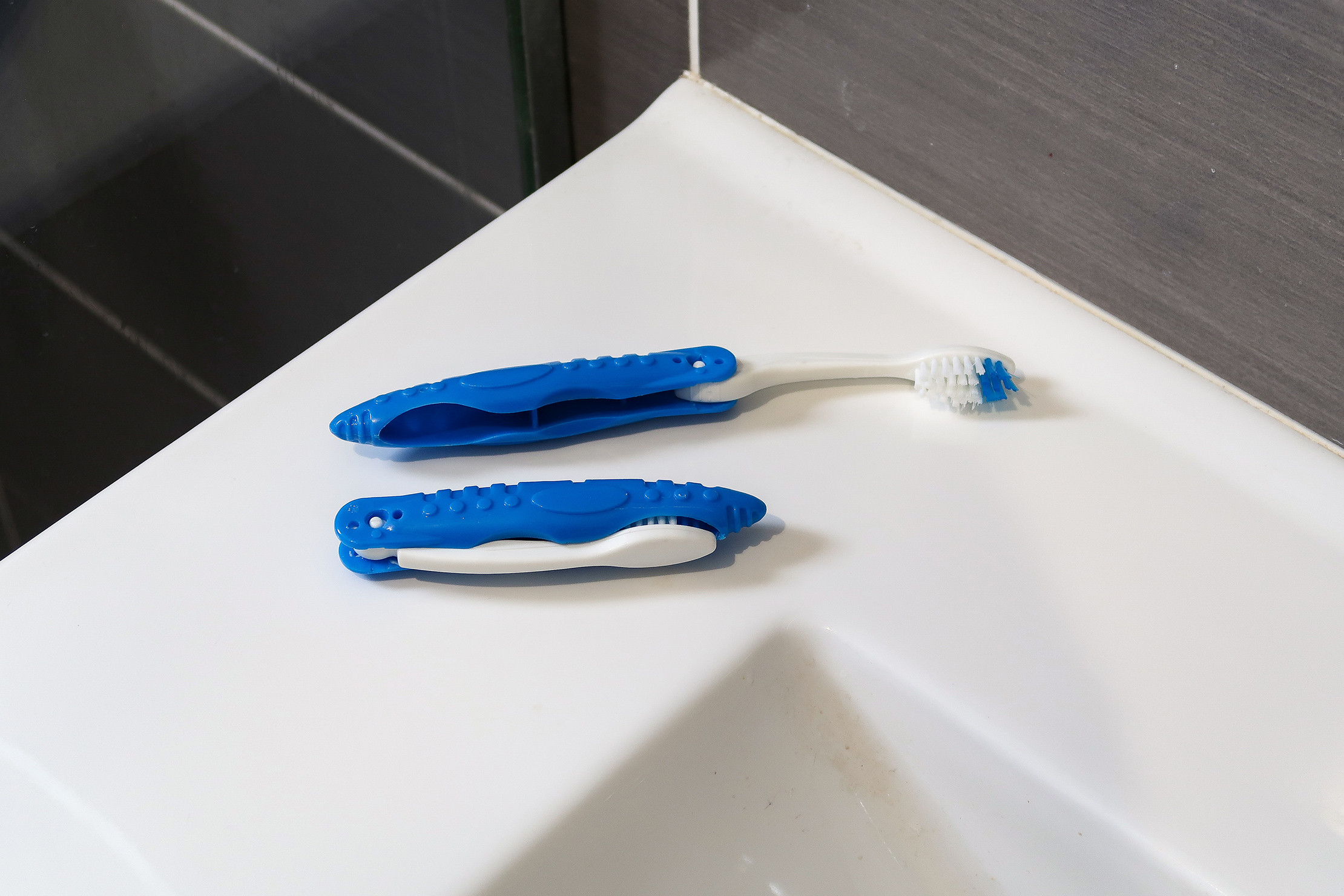 Lingito Travel Toothbrush in Valencia, Spain