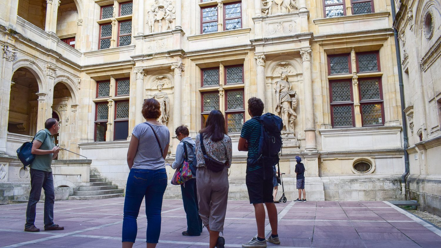 Caen's historical center guided tour.