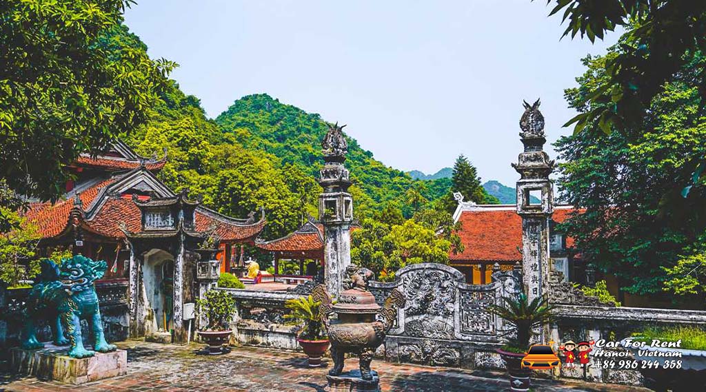 Car-Rental-to-Perfume-Pagoda-Hanoi