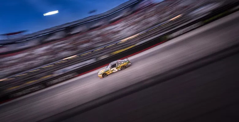 Bristol Motor Speedway Adrenaline-Pumping Races