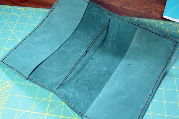 add-the-elastics-to-cover
