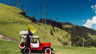 Jeep Willys dans la Vallée de Cocora en Colombie