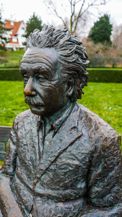 Bronze statue of Albert Einstein in Parc Astridlaan, De Haan