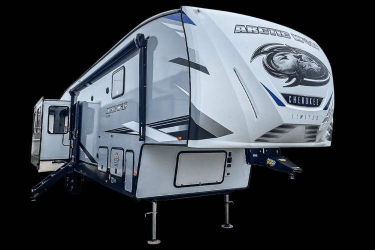 Forest River Arctic Wolf Fifth Wheel - Suitable for Couples
