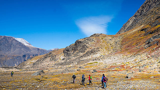 Inuit-guided tours at Auyuittuq National Park in Nunavut, Canada, providing firsthand knowledge of Inuit culture