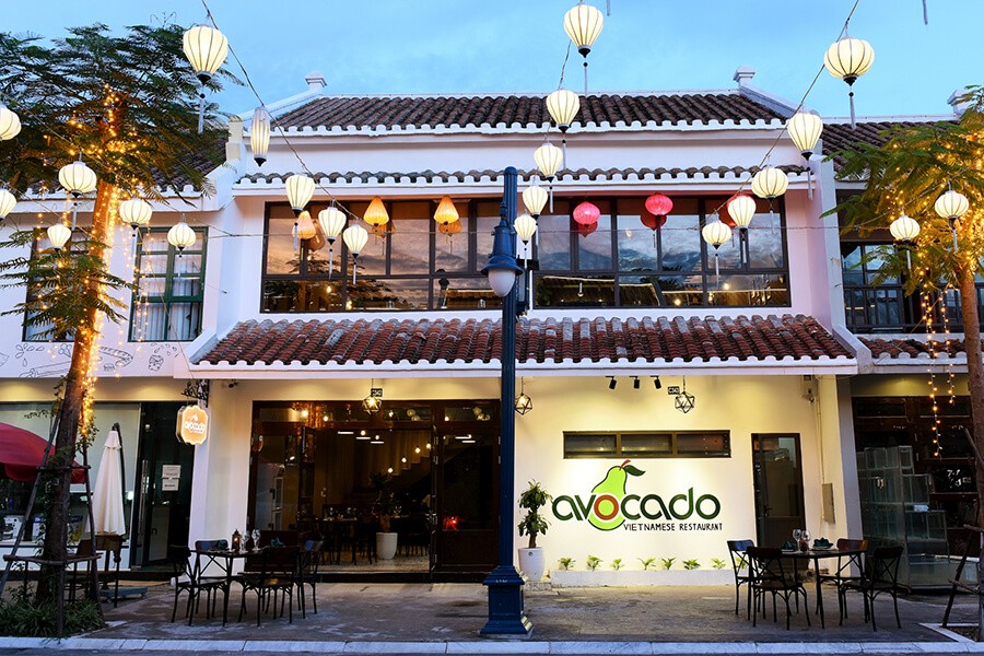 Avocado Restaurant in Ha Long Bay offers a relaxed atmosphere with a mix of local and European cuisine