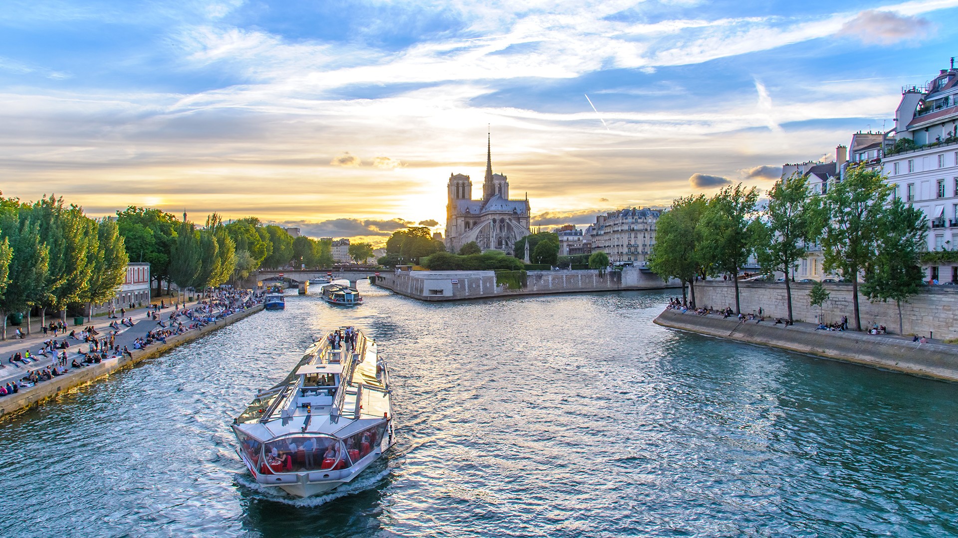 The Seine River in July offers a refreshing escape from the summer heat