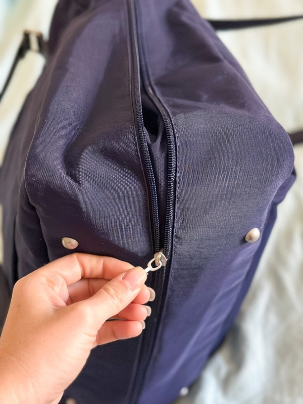 Baggallini reviews are made from durable material