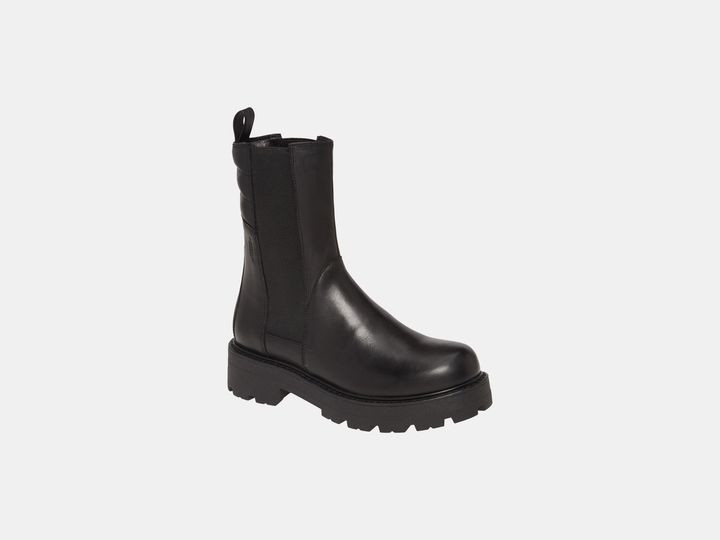 Image of Vagabond Shoemakers Cosmo 2.0 Chelsea Boot, a stylish and comfortable option for city trips