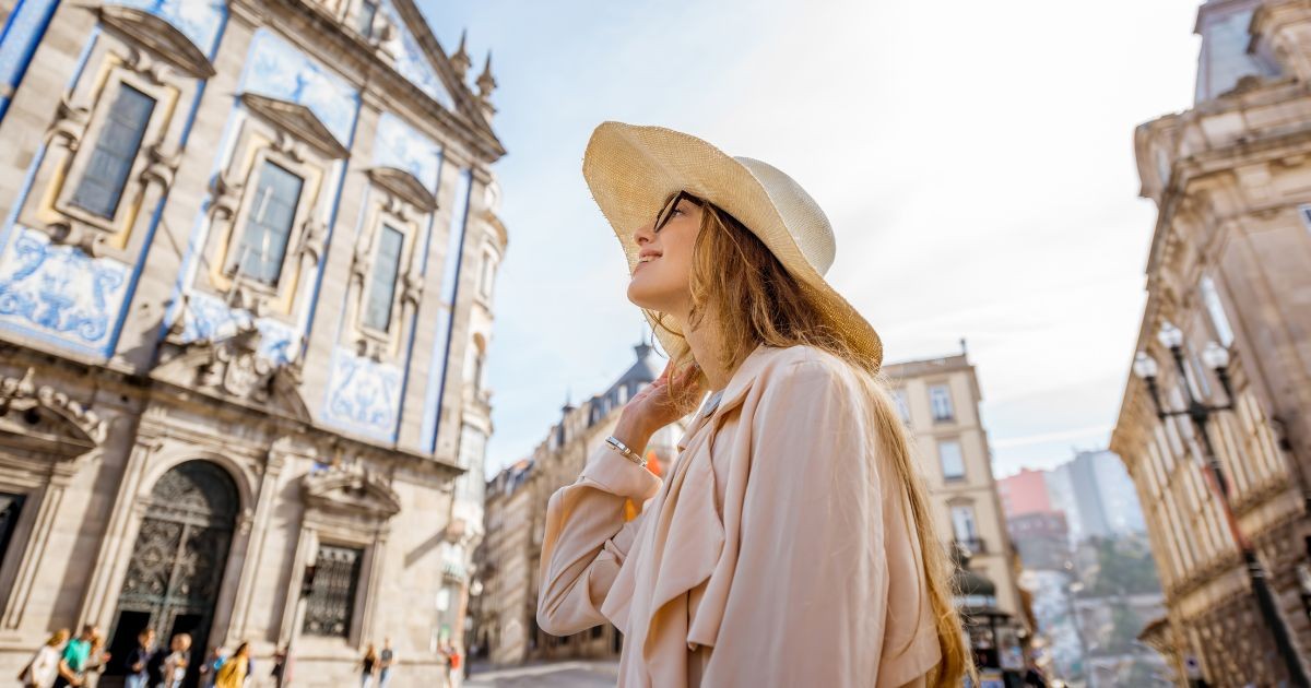 Offline vs online tourism distribution channels