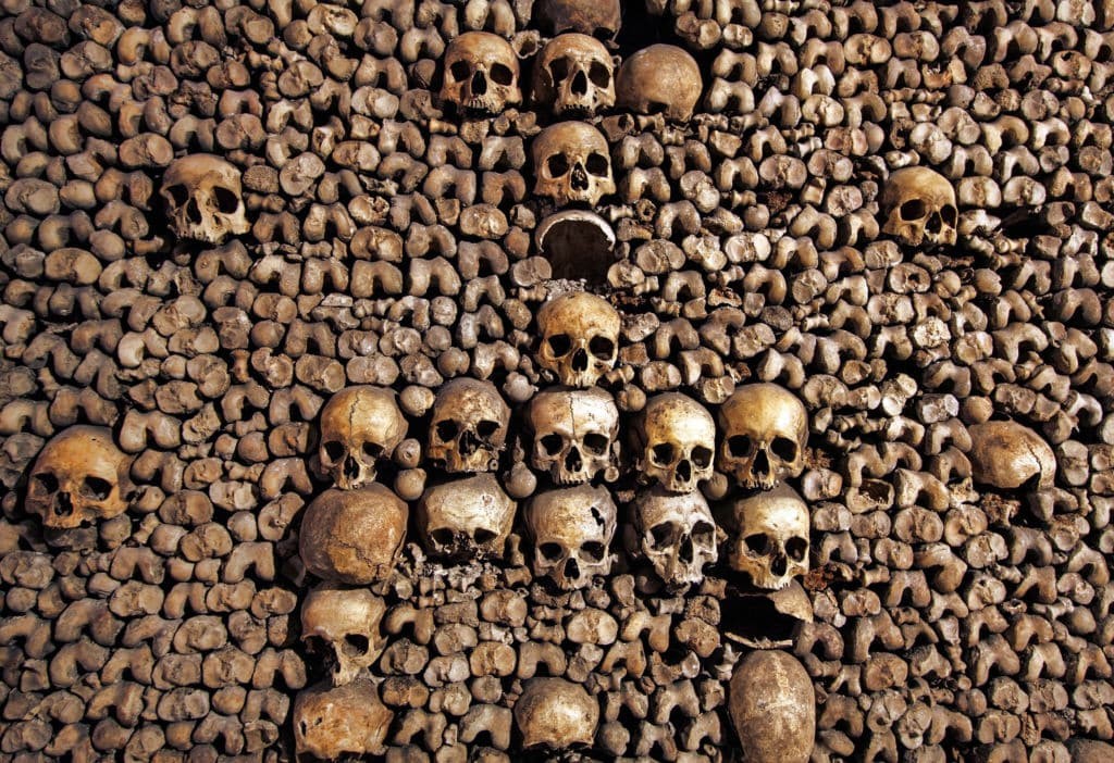 Halloween destiations - Creepy Catacombs of Paris