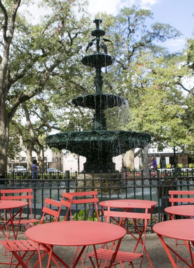 Bienville Square fountain surrounded by tables and chairs, a scenic spot