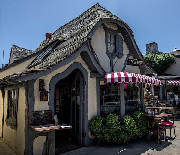 Romantic houses in Carmel