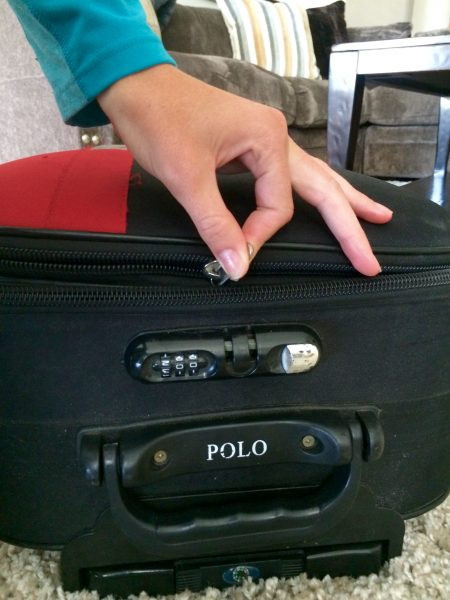 Check carry-on bag with zipper