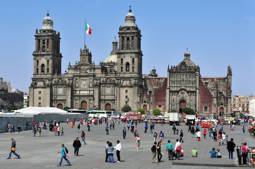 Catedral Metropolitana Dominates the City’s Central Plaza
