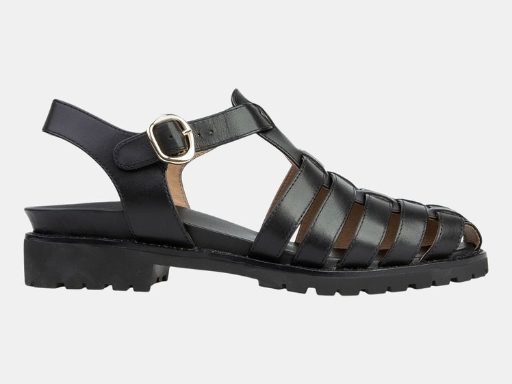 Bared Bittern fisherman sandal in black color