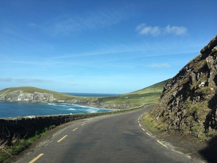 Dingle peninsula road
