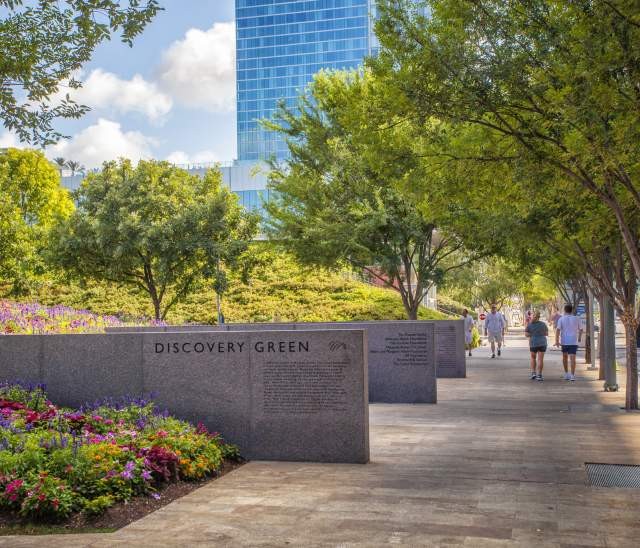 View of fountains at Discovery Green Park in Houston, Texas, Alt Text Discovery Green Outdoor Activities