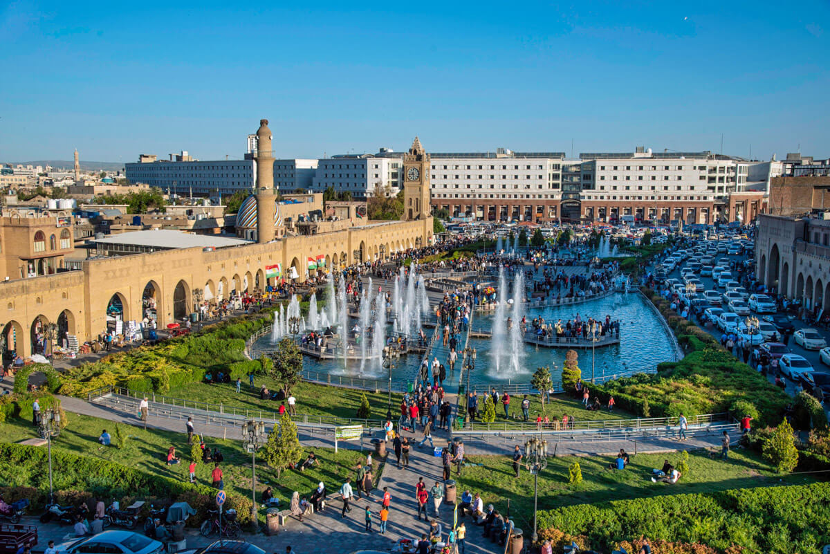 Esfahan, showcasing Islamic architecture in Middle Eastern tourism