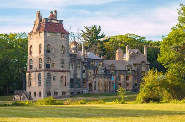 Fonthill Castle