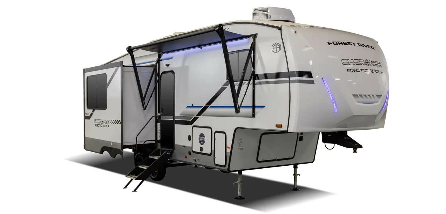Forest River Arctic Wolf 27SGS