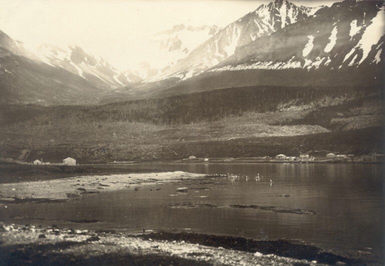 Proximity of Ushuaia to Antarctica