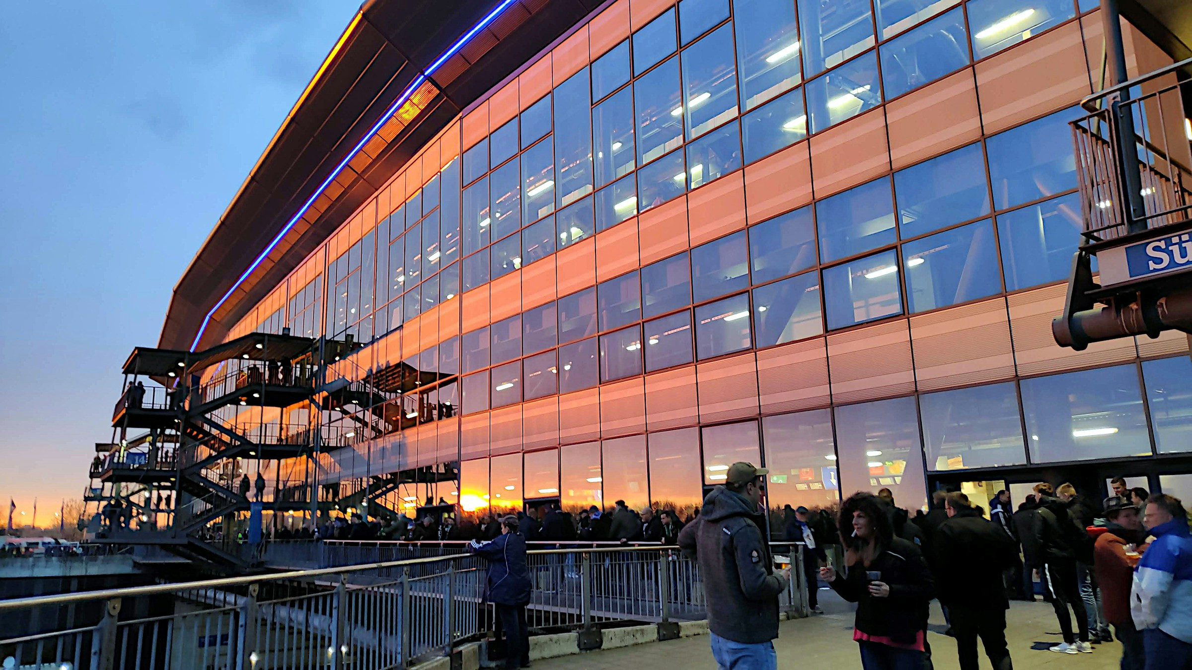 Veltins Arena in Gelsenkirchen by Frank Eiffert on Unsplash