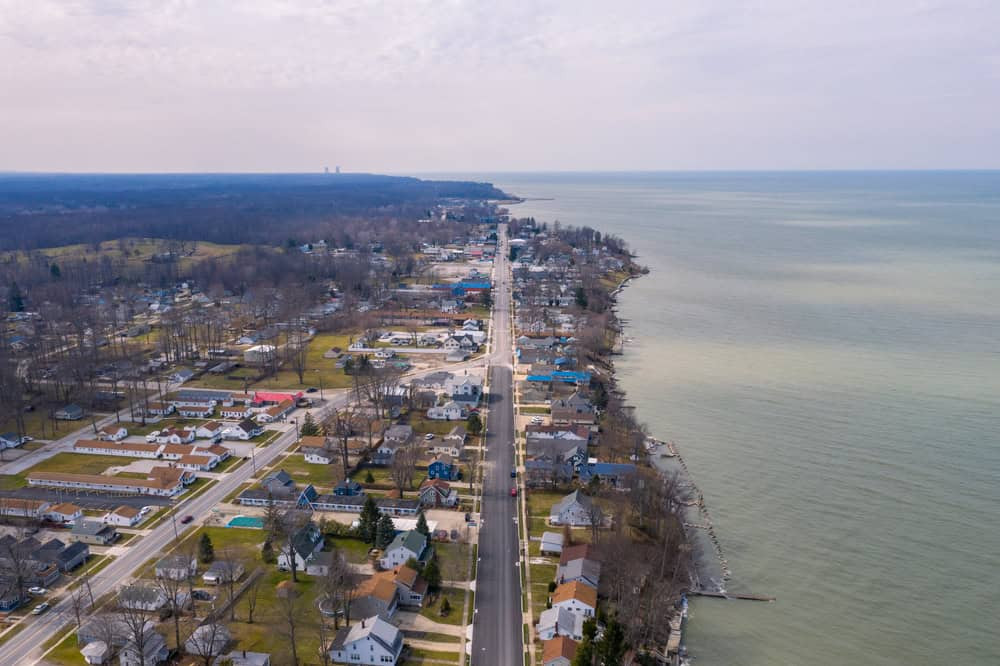 Geneva-on-the-lake Town Ohio charm
