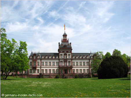 The palace seen from the park showcases the scenic beauty of Schloss Philippsruhe