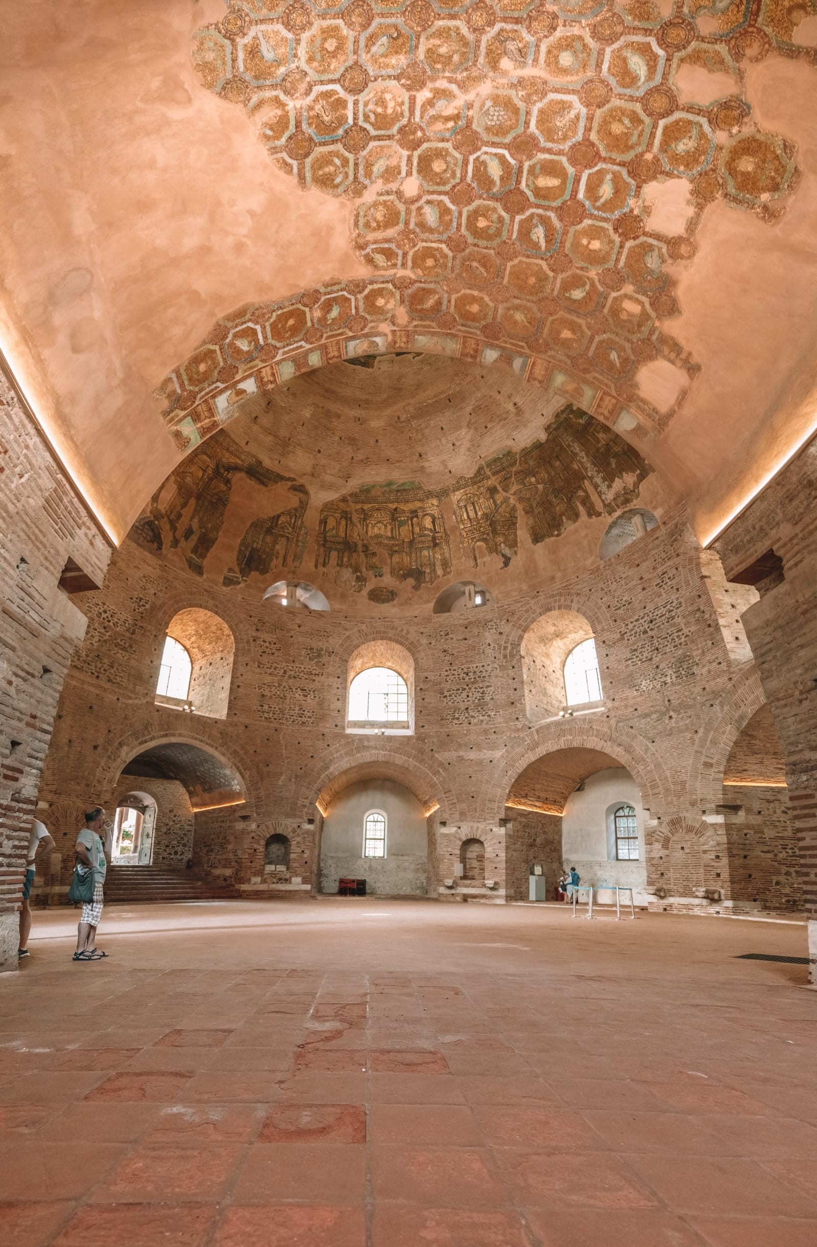 Solo travel in Turkey offers unique experiences, with SIXT.VN providing safe and reliable services to help you explore with confidence