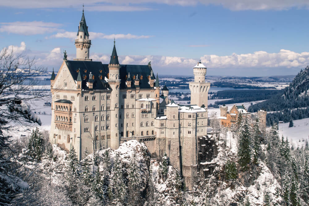 Happy to Wander Neuschwanstein