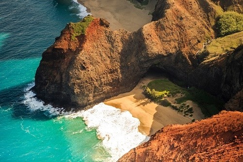 na pali coastline, kauai in the hawaiian islands 