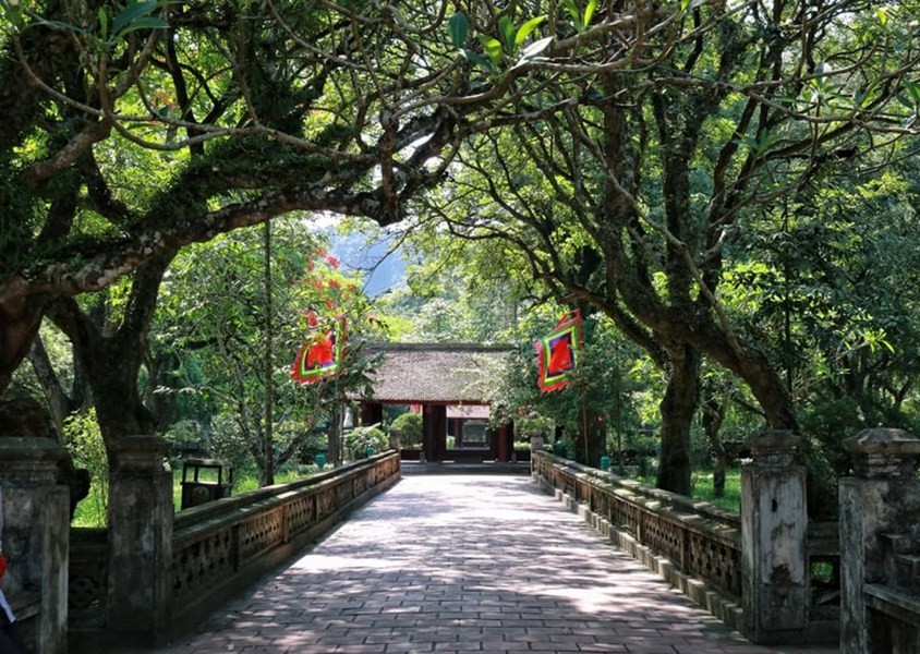 Hoa Lu Ninh Binh