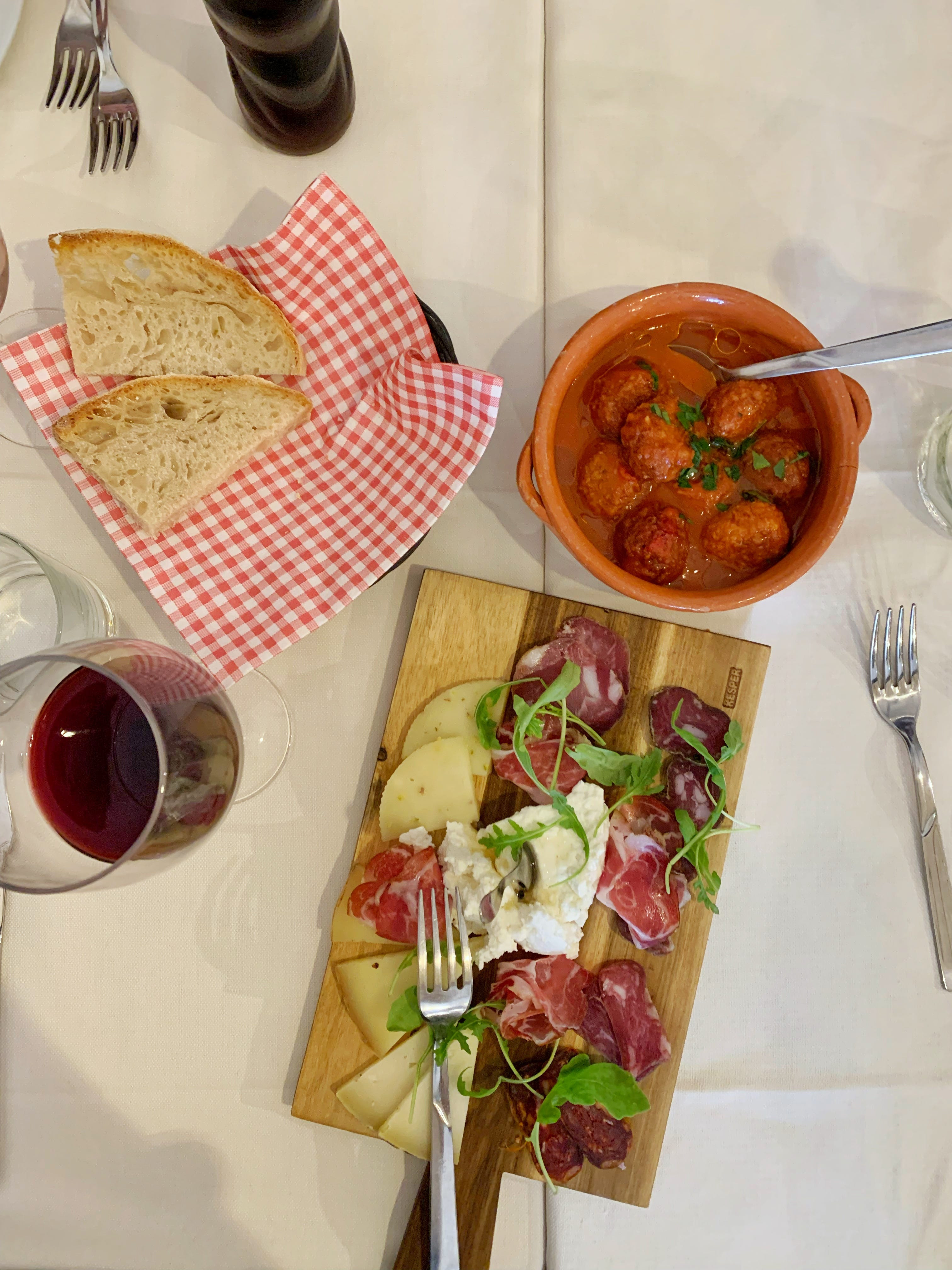 Typical Abruzzo Tourism food