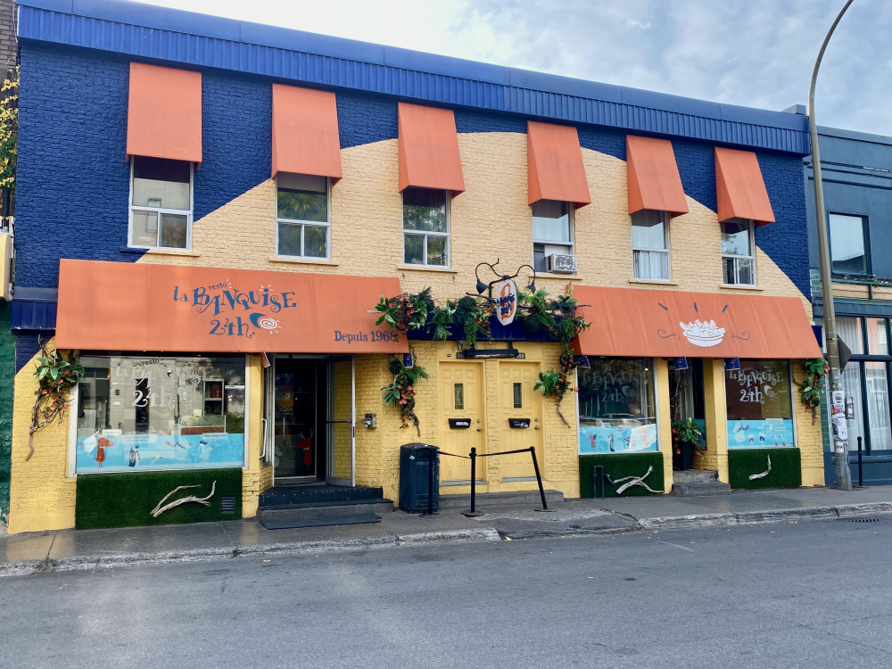 The famous poutine restaurant in Montréal, La Banquise