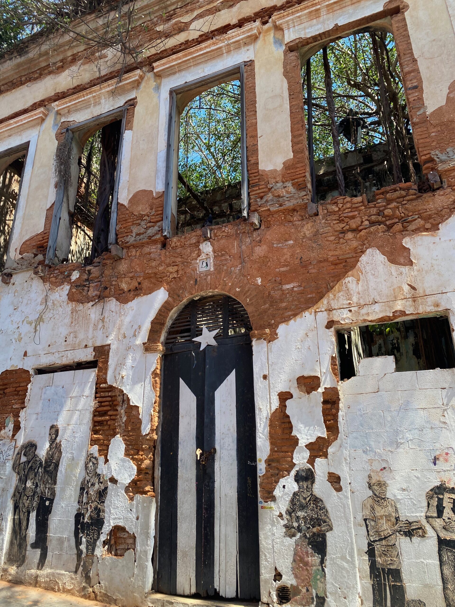 Concluding image of Old San Juan, promoting travel
