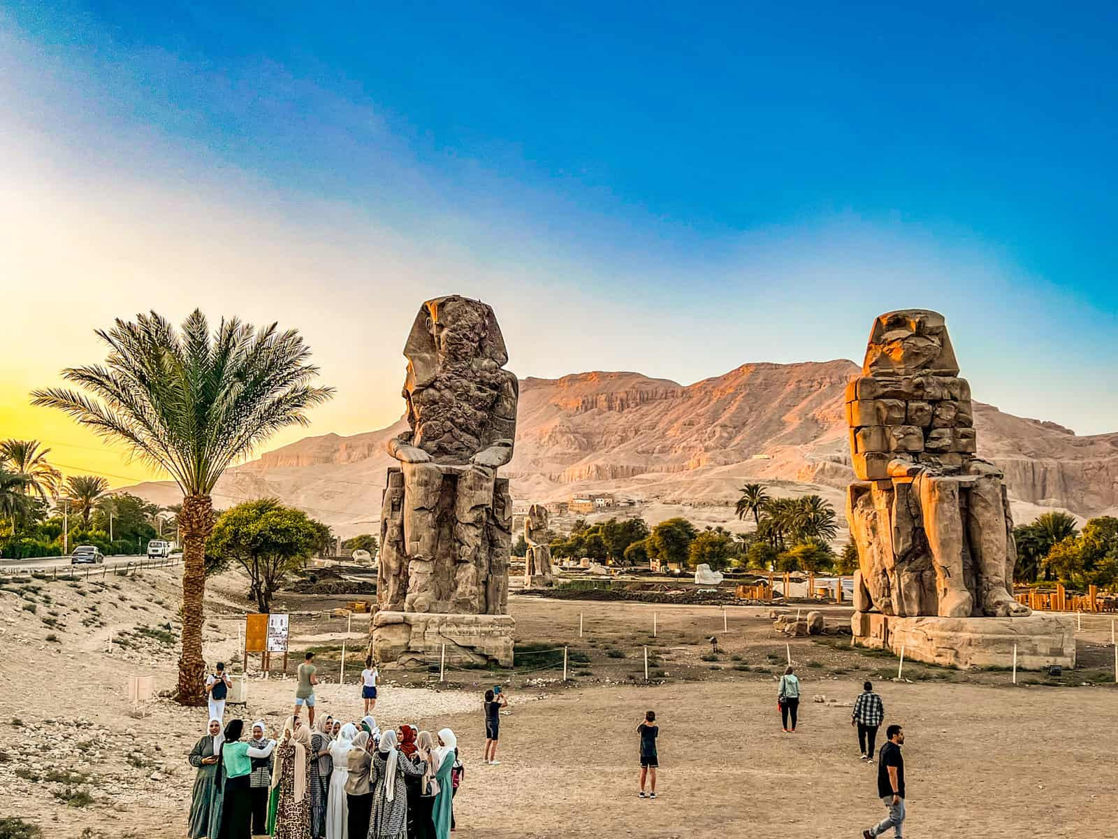 The Steigenberger Nile Palace provides a more modern experience with a Nile River view