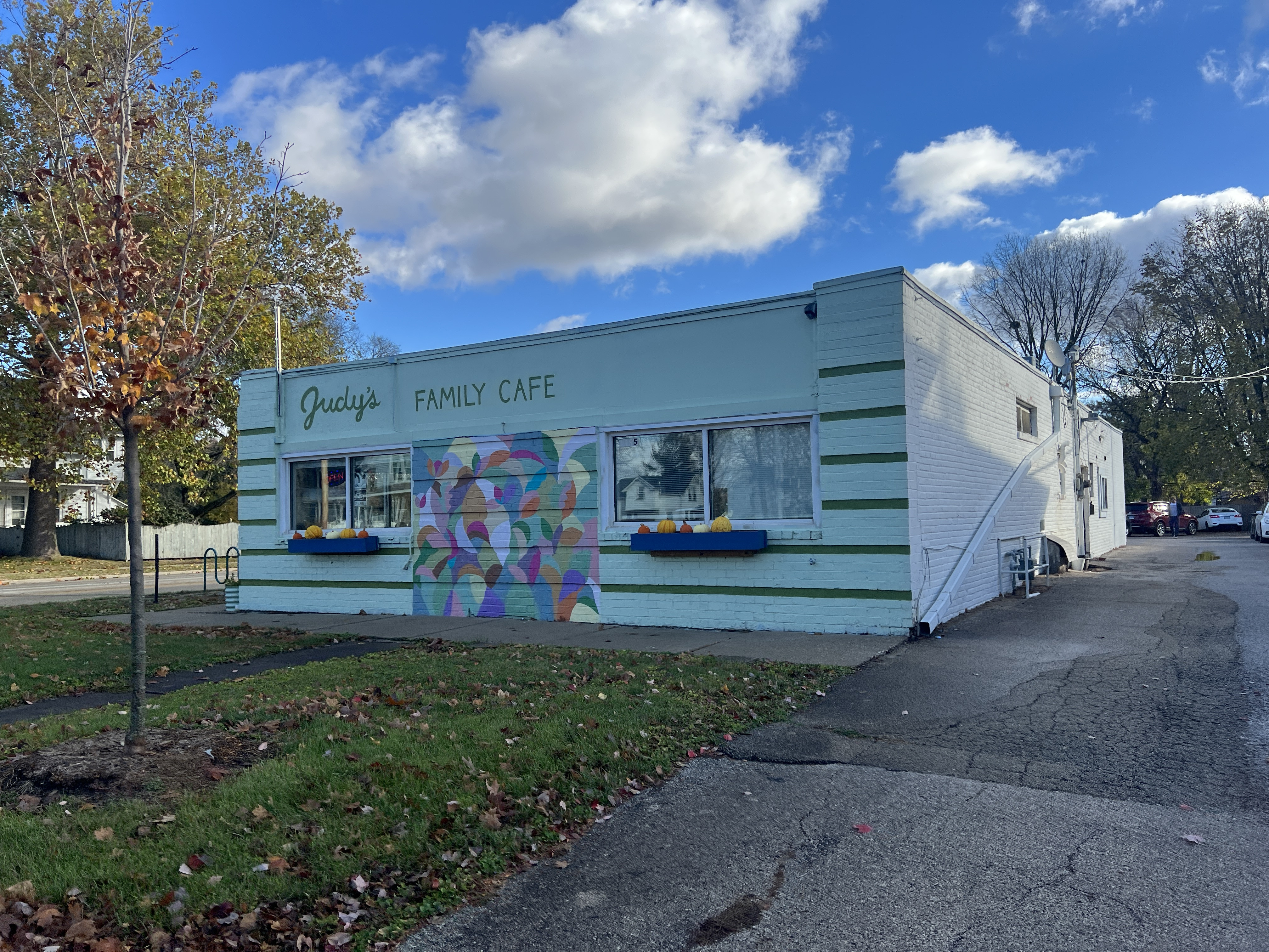 Judy's Family Cafe Exterior with Social Media Hype Galesburg