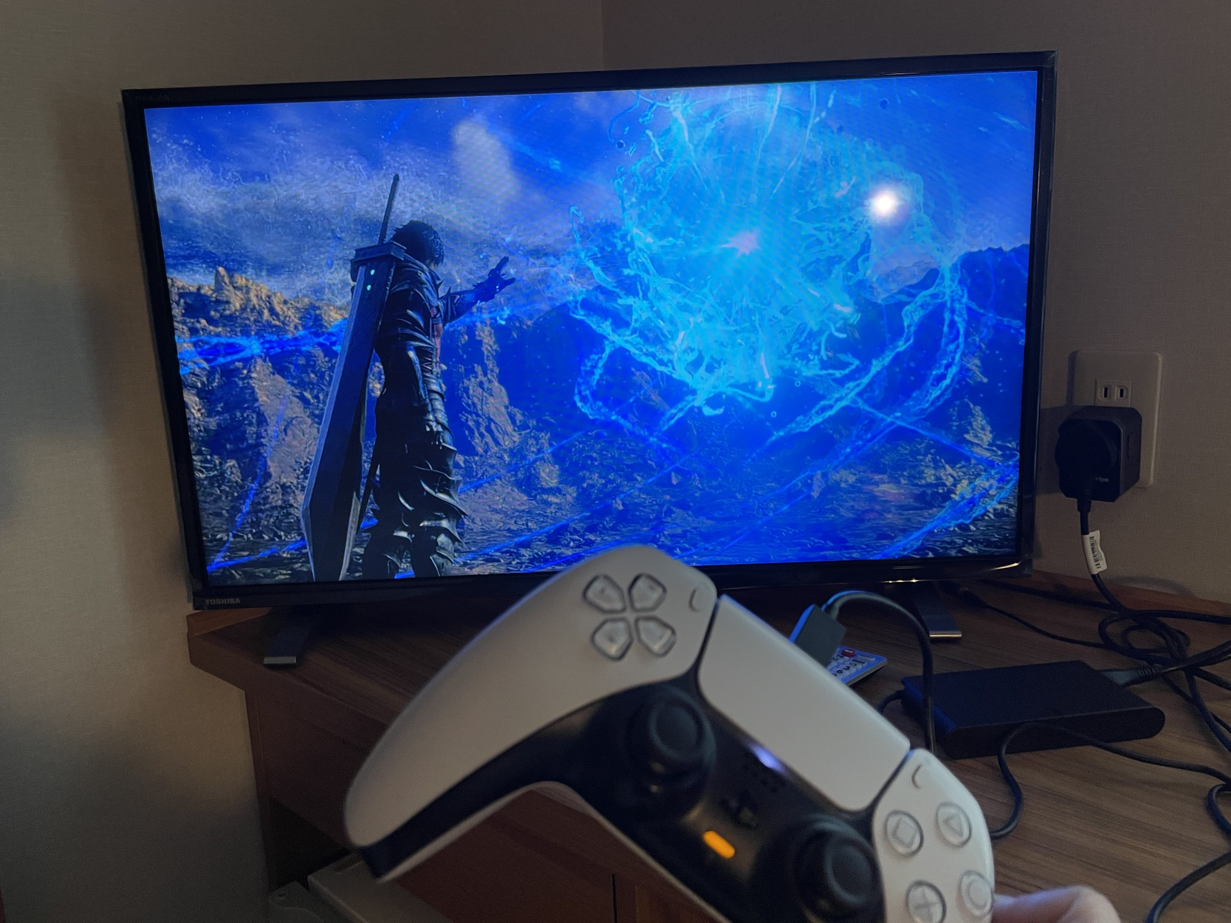 Using a laptop for PS5 Remote Play in a hotel room