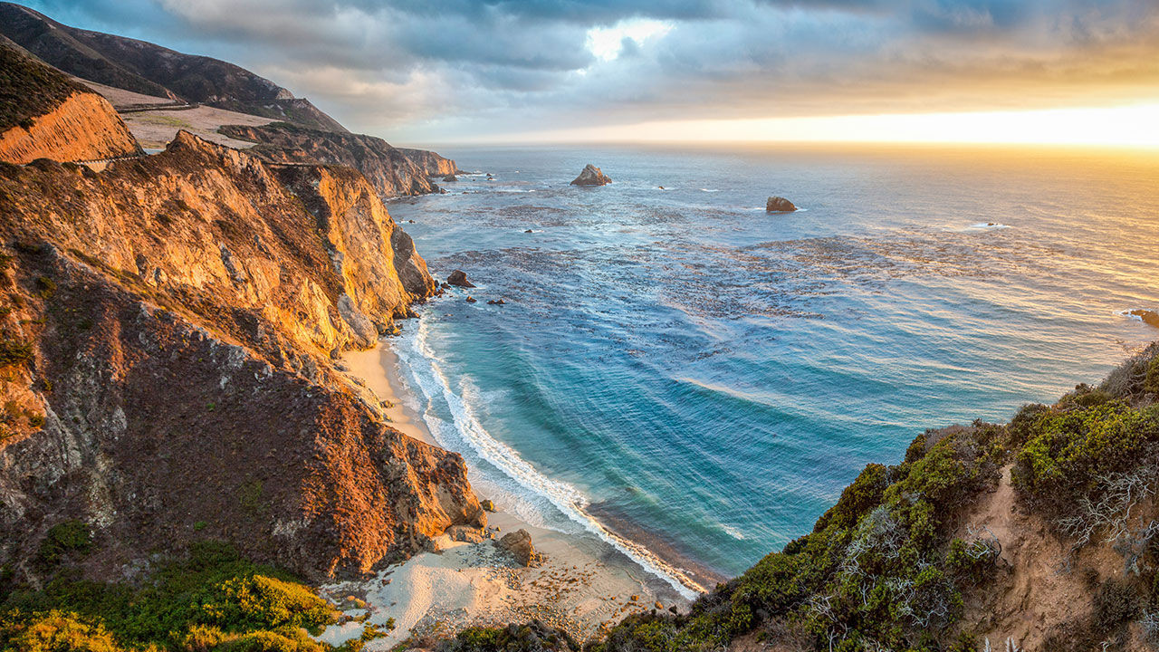 Vietnam tourism is influenced by its political standing.