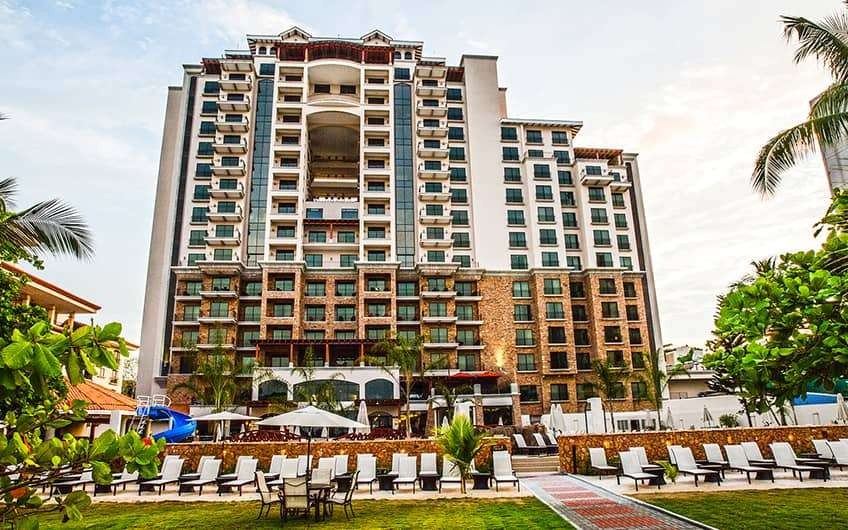 Crocs Casino Resort