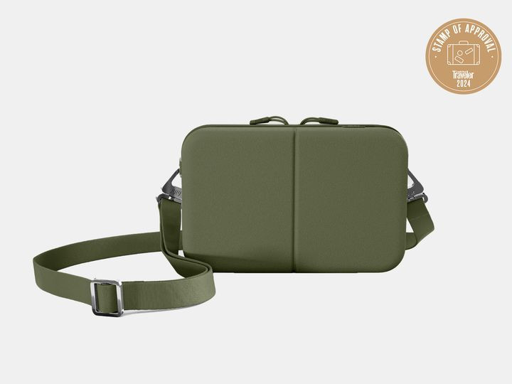 The durable July Carry Me crossbody in moss green.