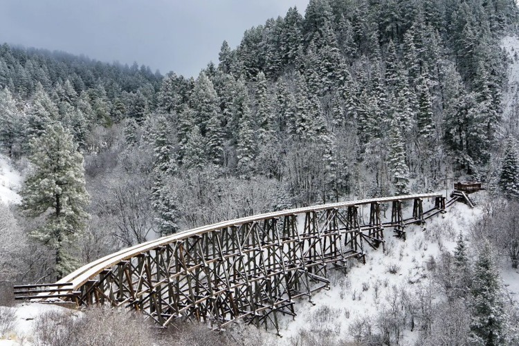 Ski Cloudcroft offers a family-friendly environment for winter sports enthusiasts