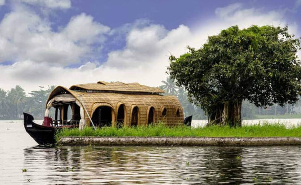 Kerala Backwater Tourism Tour