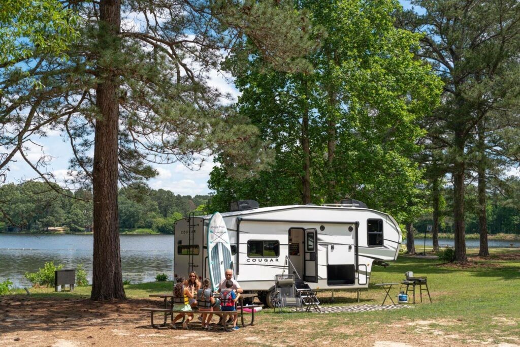 Keystone Cougar 23MLE fifth wheel